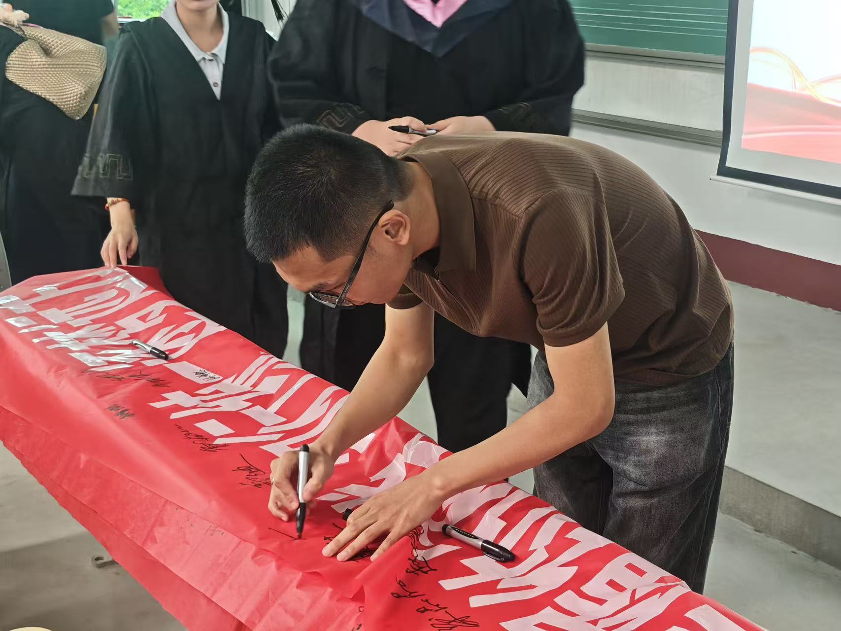 微信图片_20260525204820_705_1.jpg